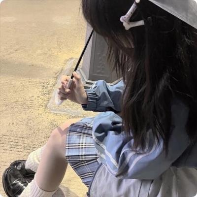 忧郁小女孩